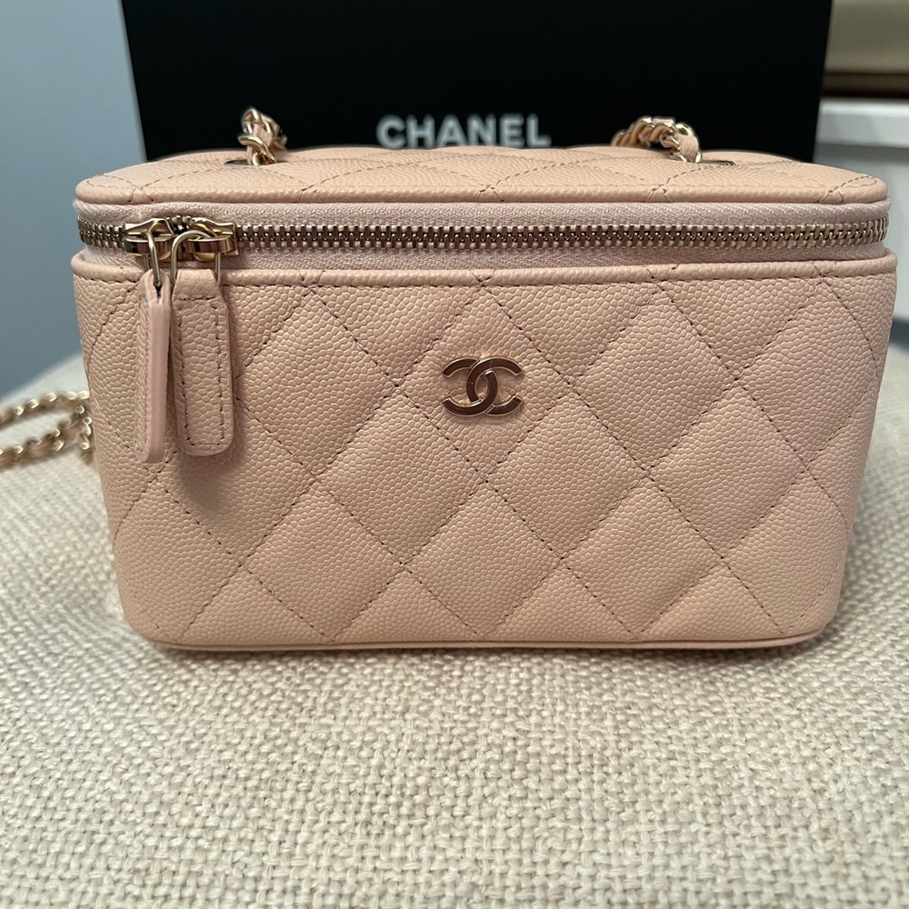 Chanel Classic Rectangle Vanity with chain bag NWT Receipt 22C Beige Caviar